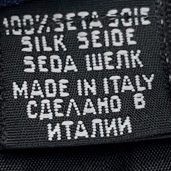 HUGO BOSS 100% SILK Made in Italy Red White & Blue Tie 3.75" - Picture 3 of 3